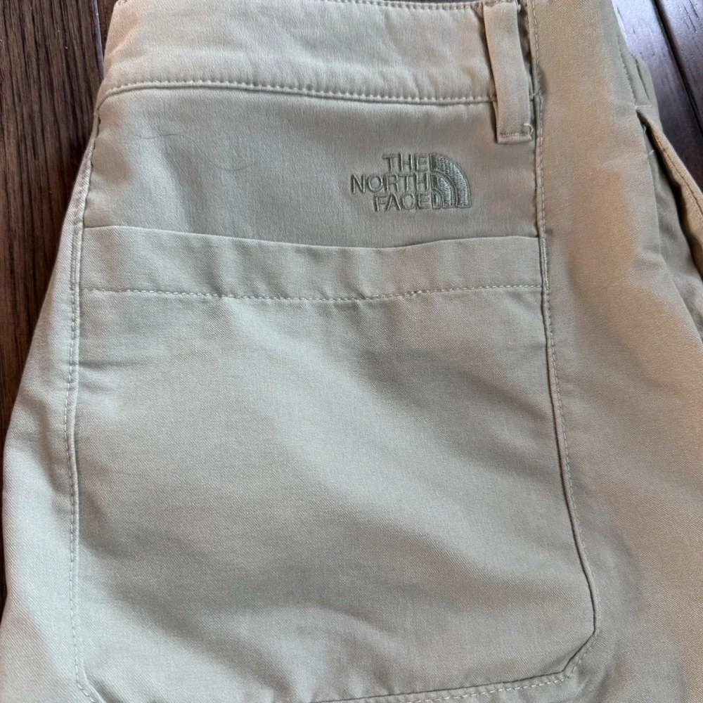 The North Face‎ Mens 36 Khaki Tan Climbing Hiking Shorts 7 in Inseam Regular Fit